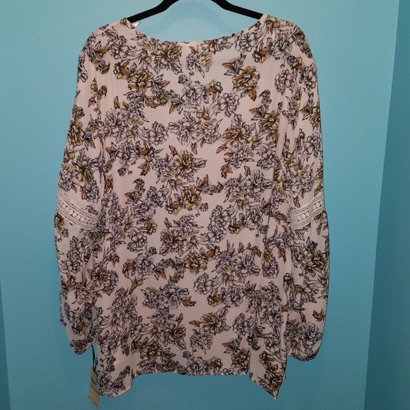 NWT Emaline Blouse lace bodice & floral print - Picture 2 of 3